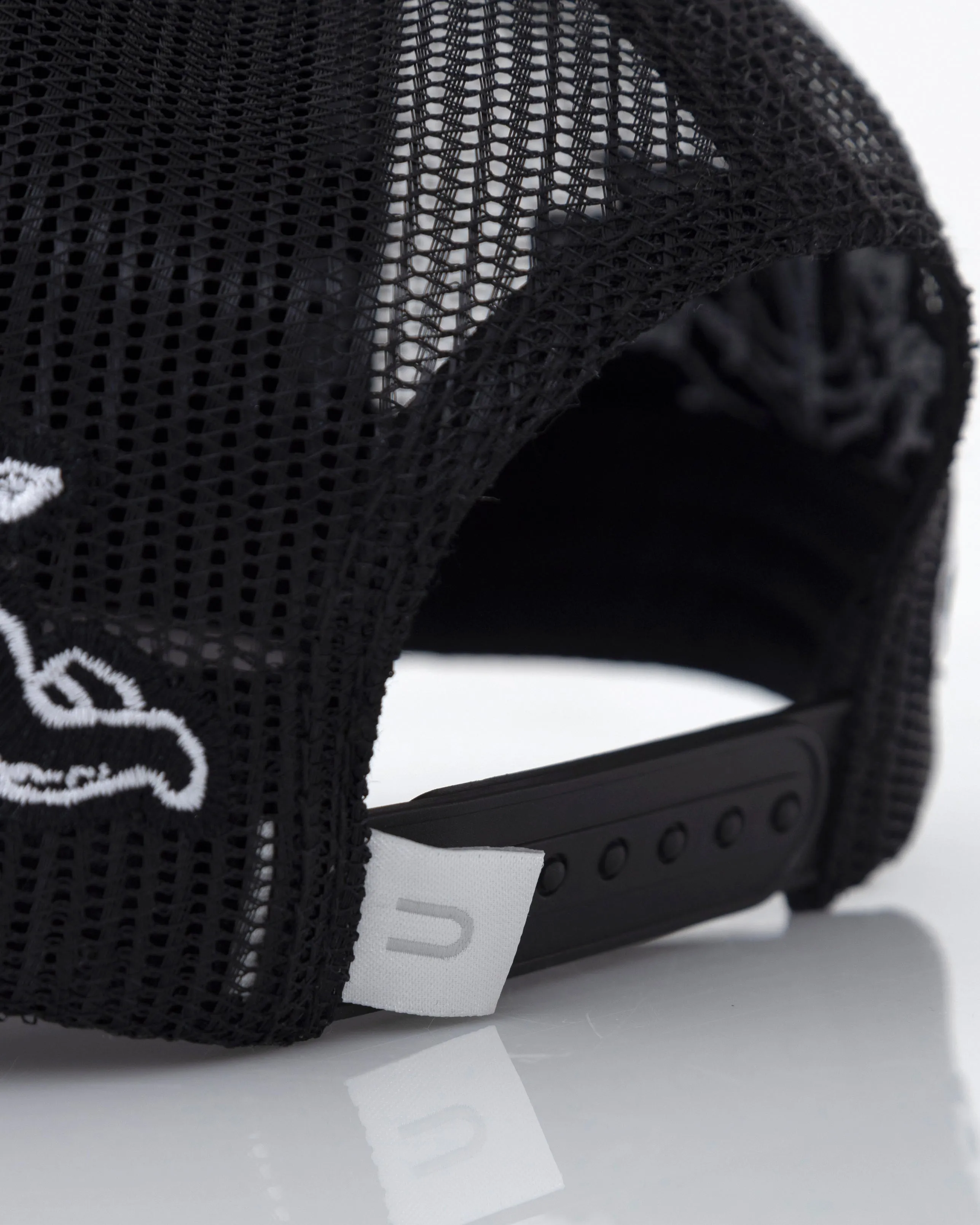 Beyond Undgld Trucker Cap Black