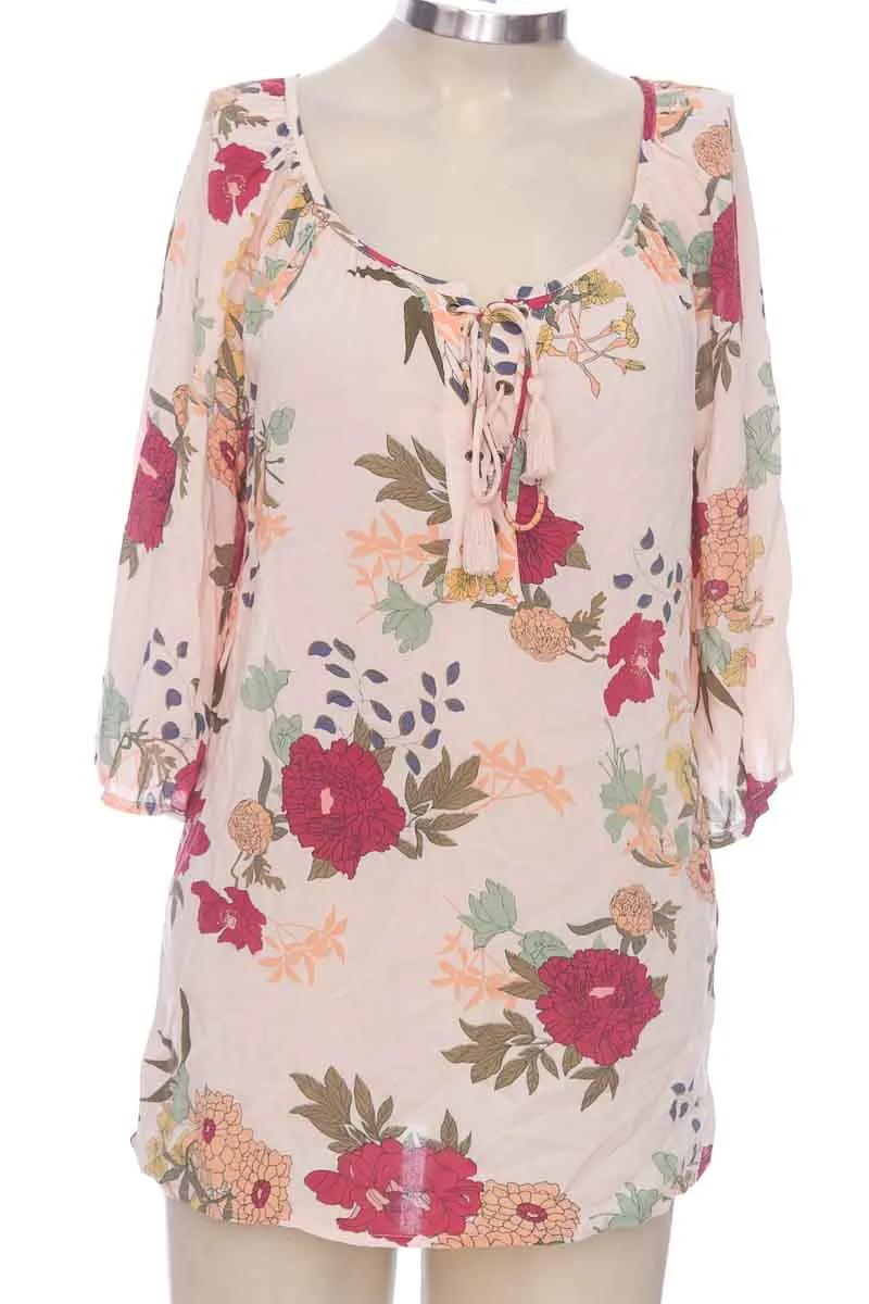 BLUSA COLOR ROSADO  UNIVERSITY