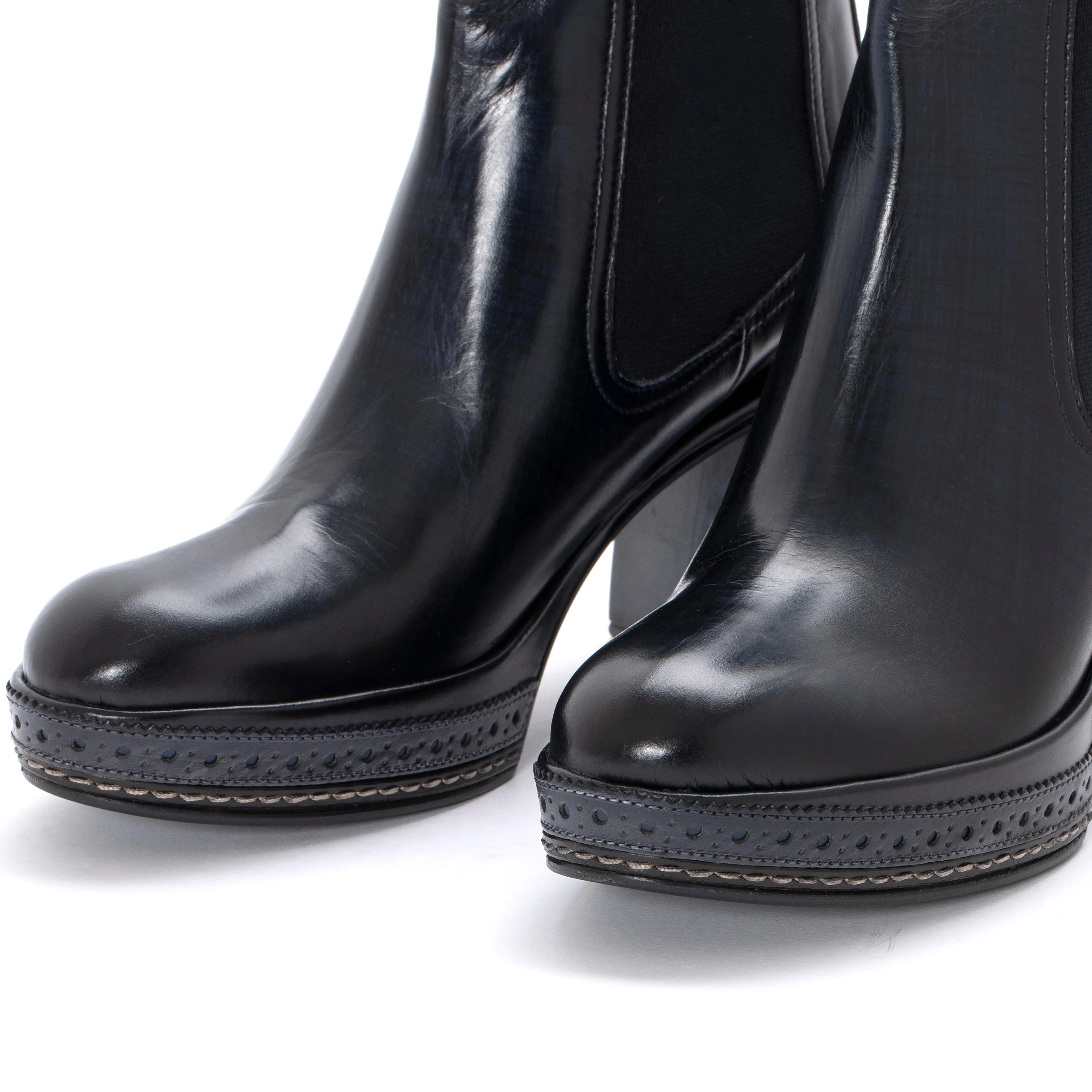 BOTIN TACON AMELIA NEPAL OCEANO