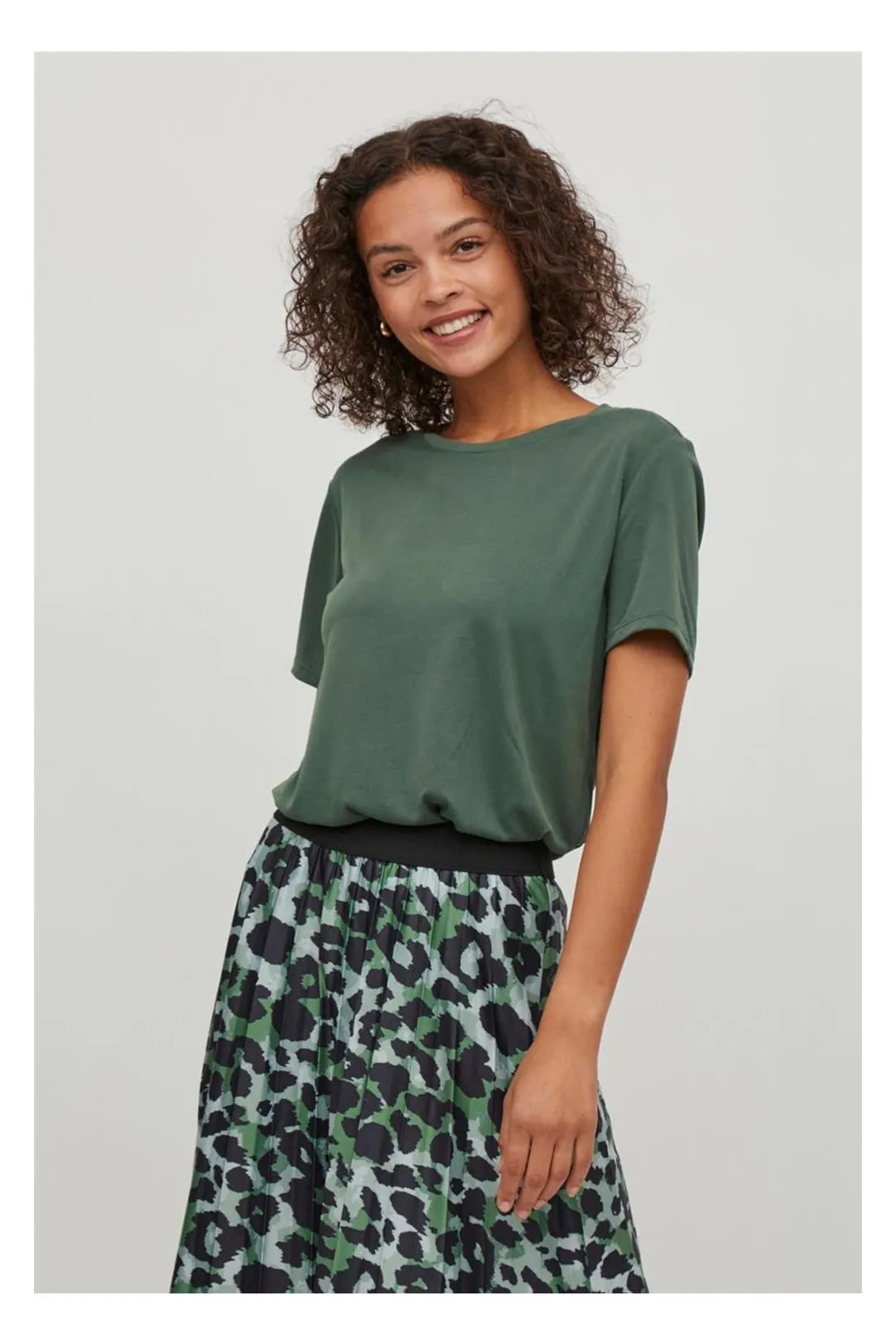 CAMISETA BÁSICA VIMODALA VERDE DUCK
