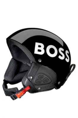 Casco de esquí con detalle de logo