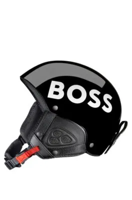 Casco de esquí con detalle de logo
