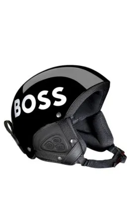 Casco de esquí con detalle de logo