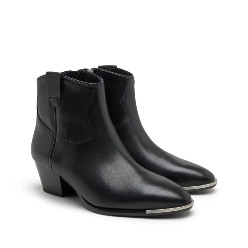 FAME BIS Soft Mustang Black