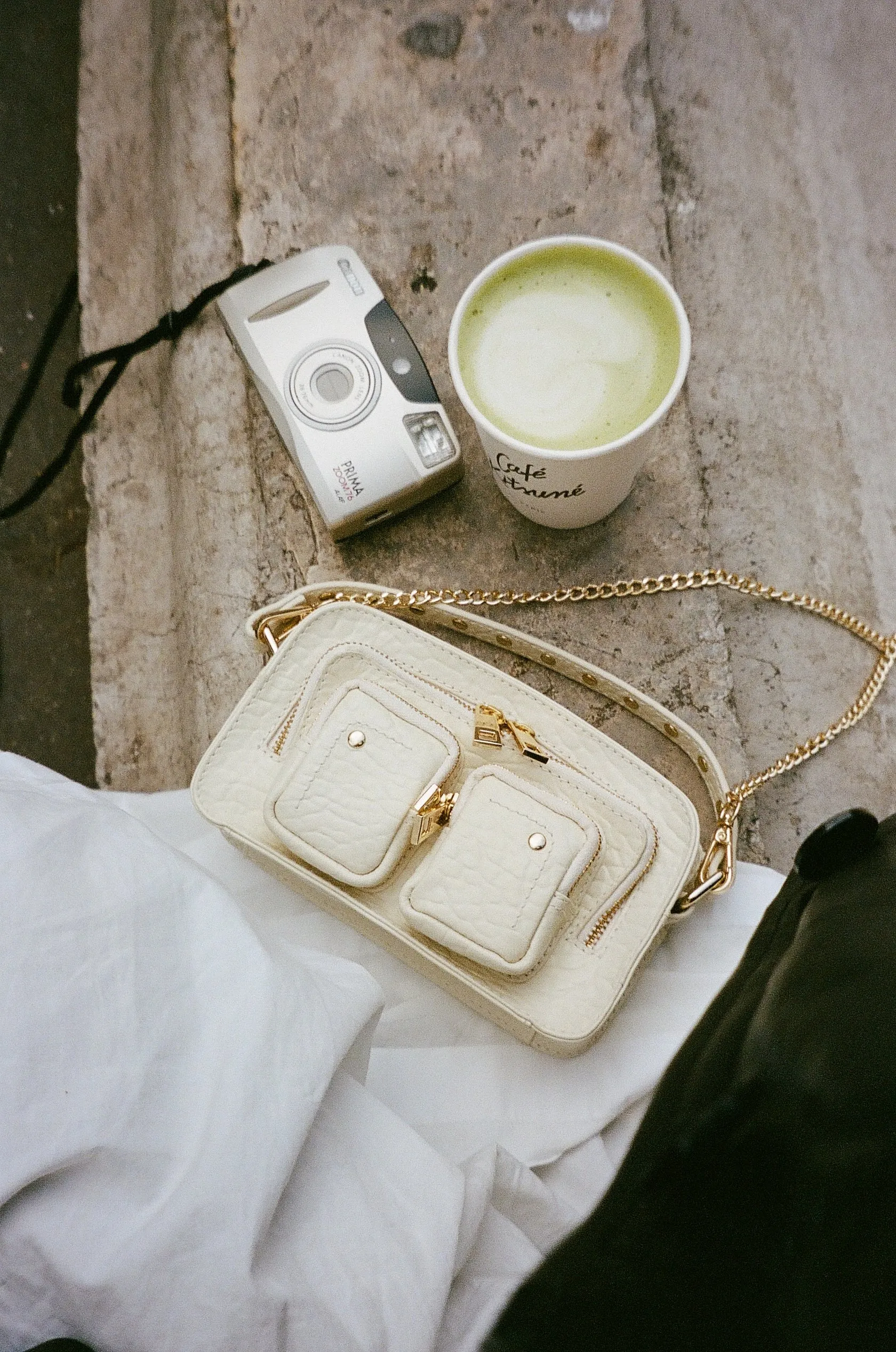 Helena New Zealand beige w. gold