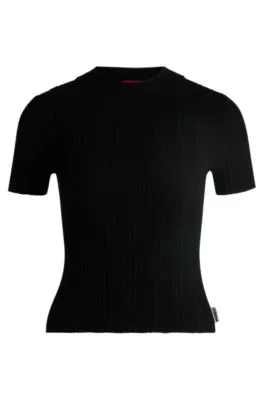 Jersey de cuello medio con punto de canalé irregular