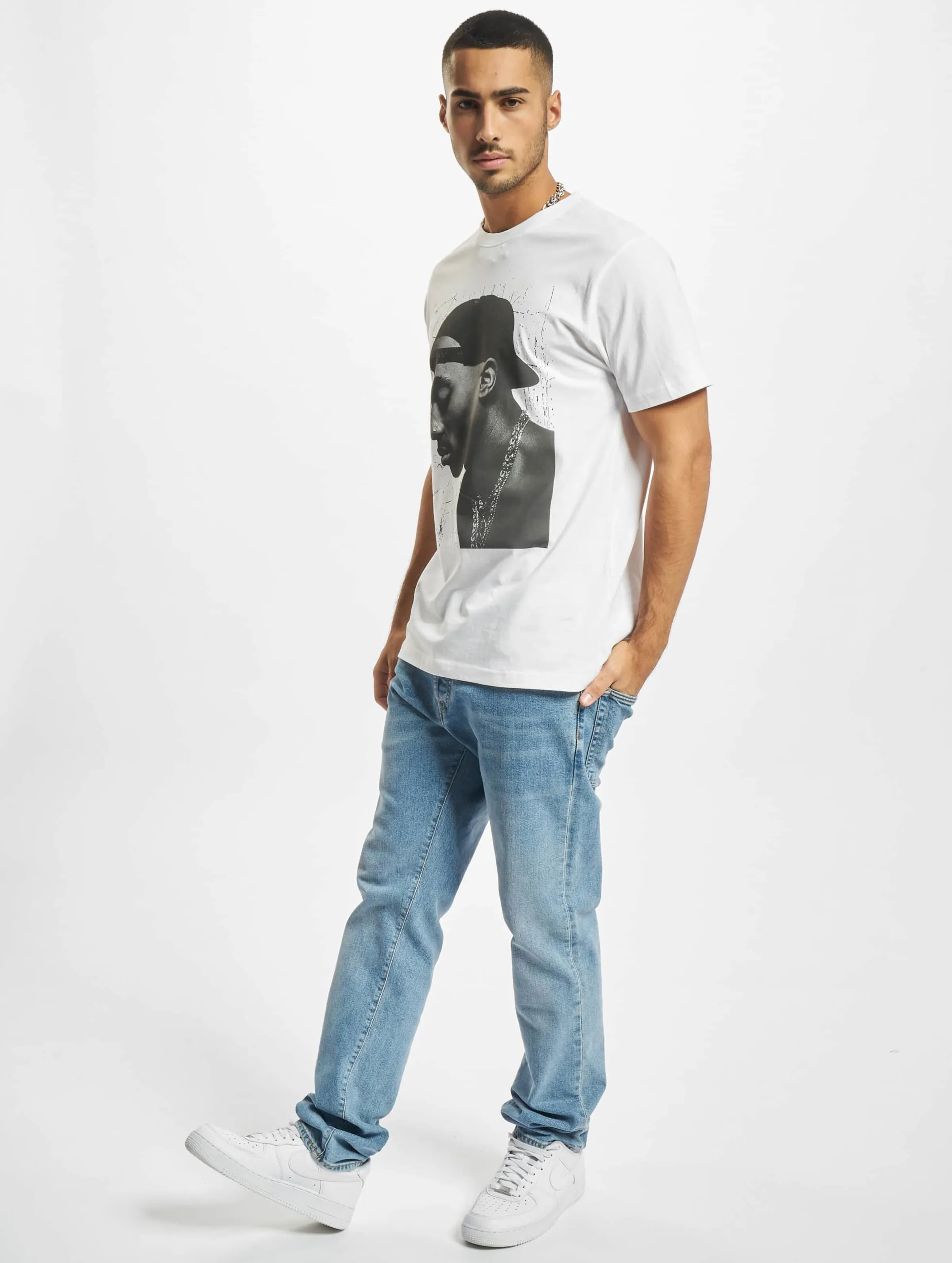 Mister Tee Tupac Cracked Background
