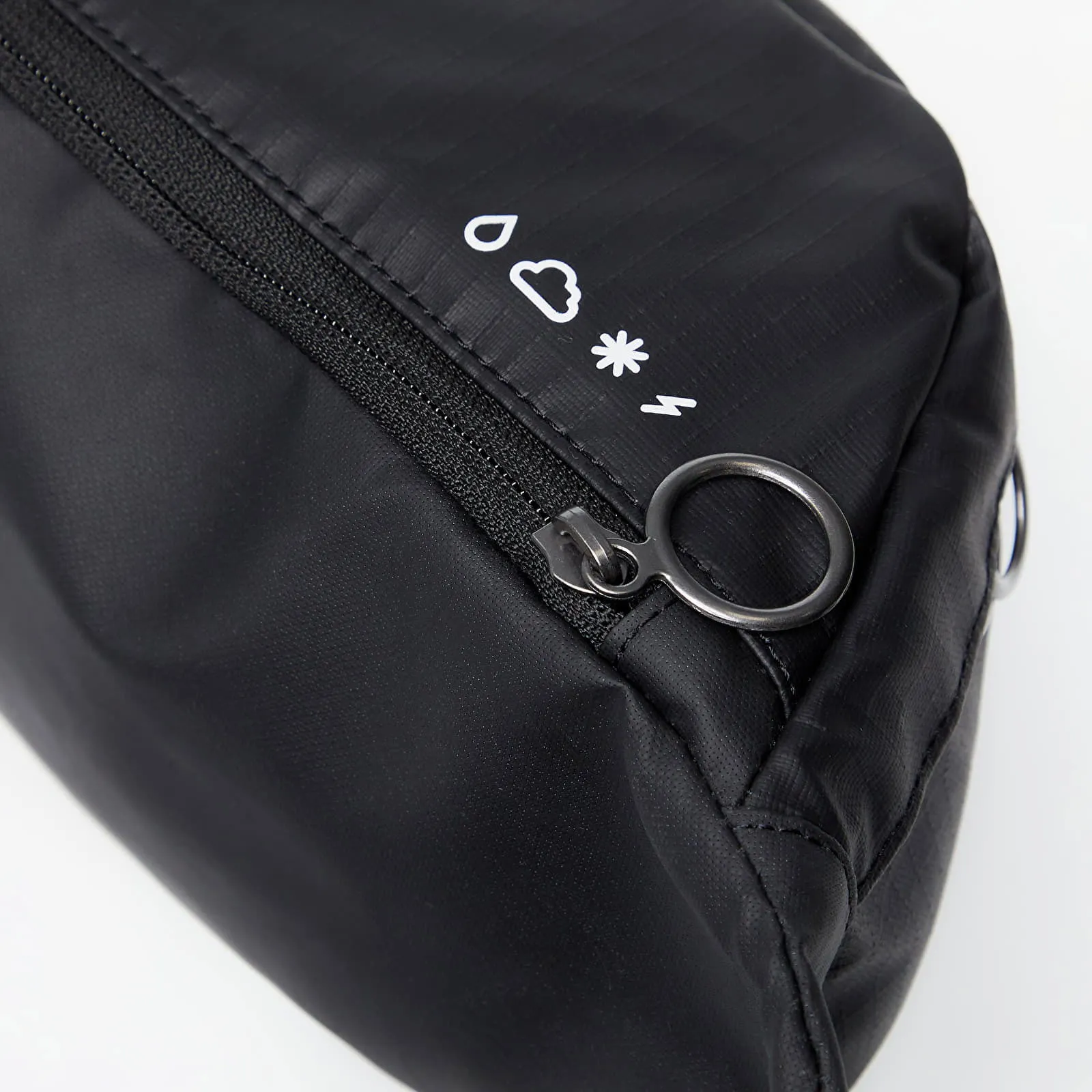 Nike Elemental Winterized Fanny Pack