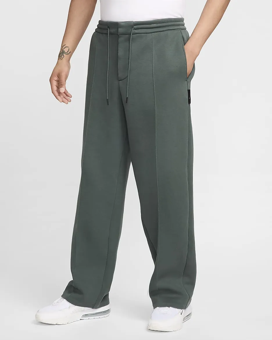 NIKE TECH PANTALóN ENTALLADO DE TEJIDO FLEECE  HOMBRE