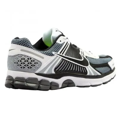 Nike Zoom Vomero 5