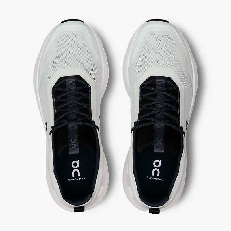 ON CLOUDNOVA X WHITE/BLACK