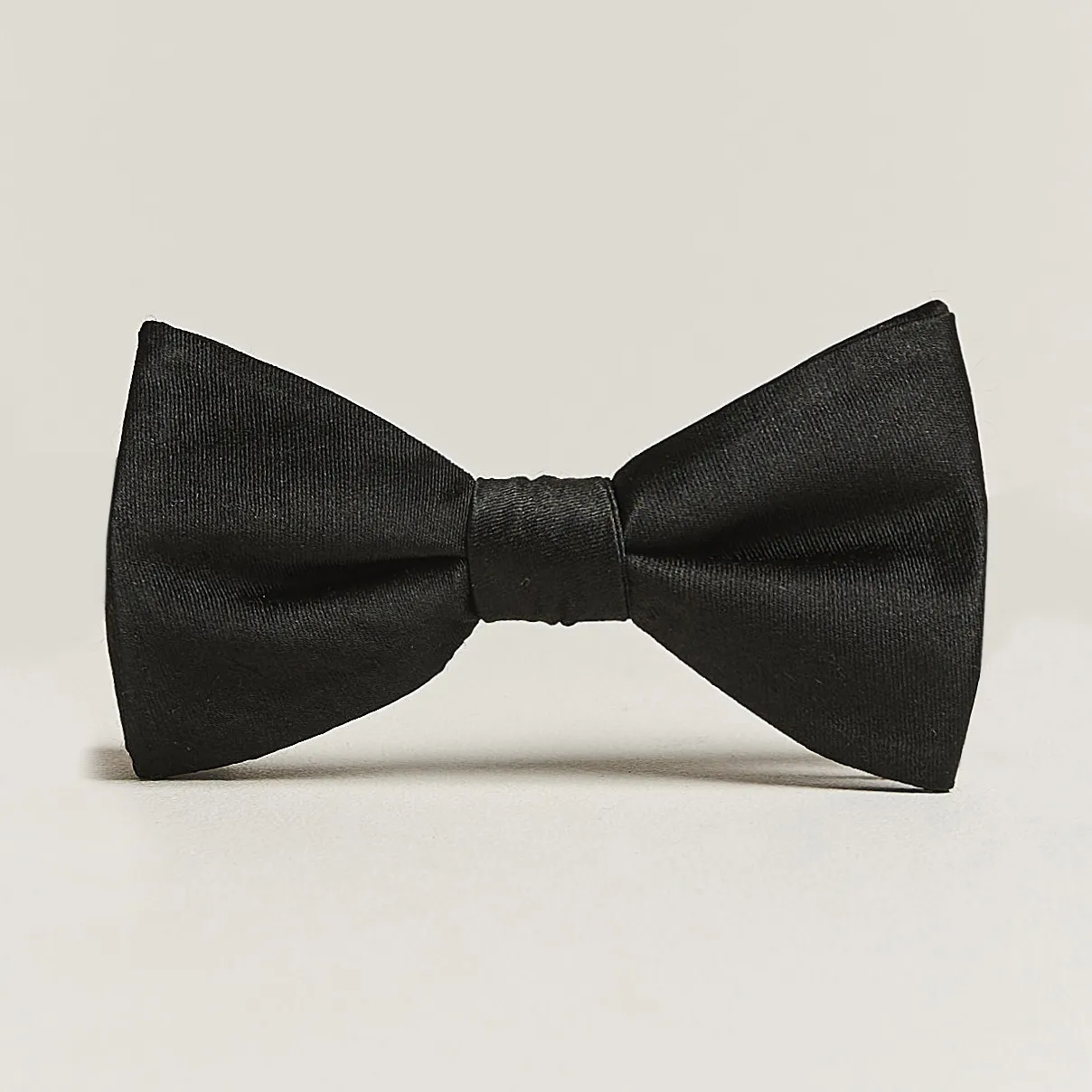 Oscar Jacobson Bow Tie  Black