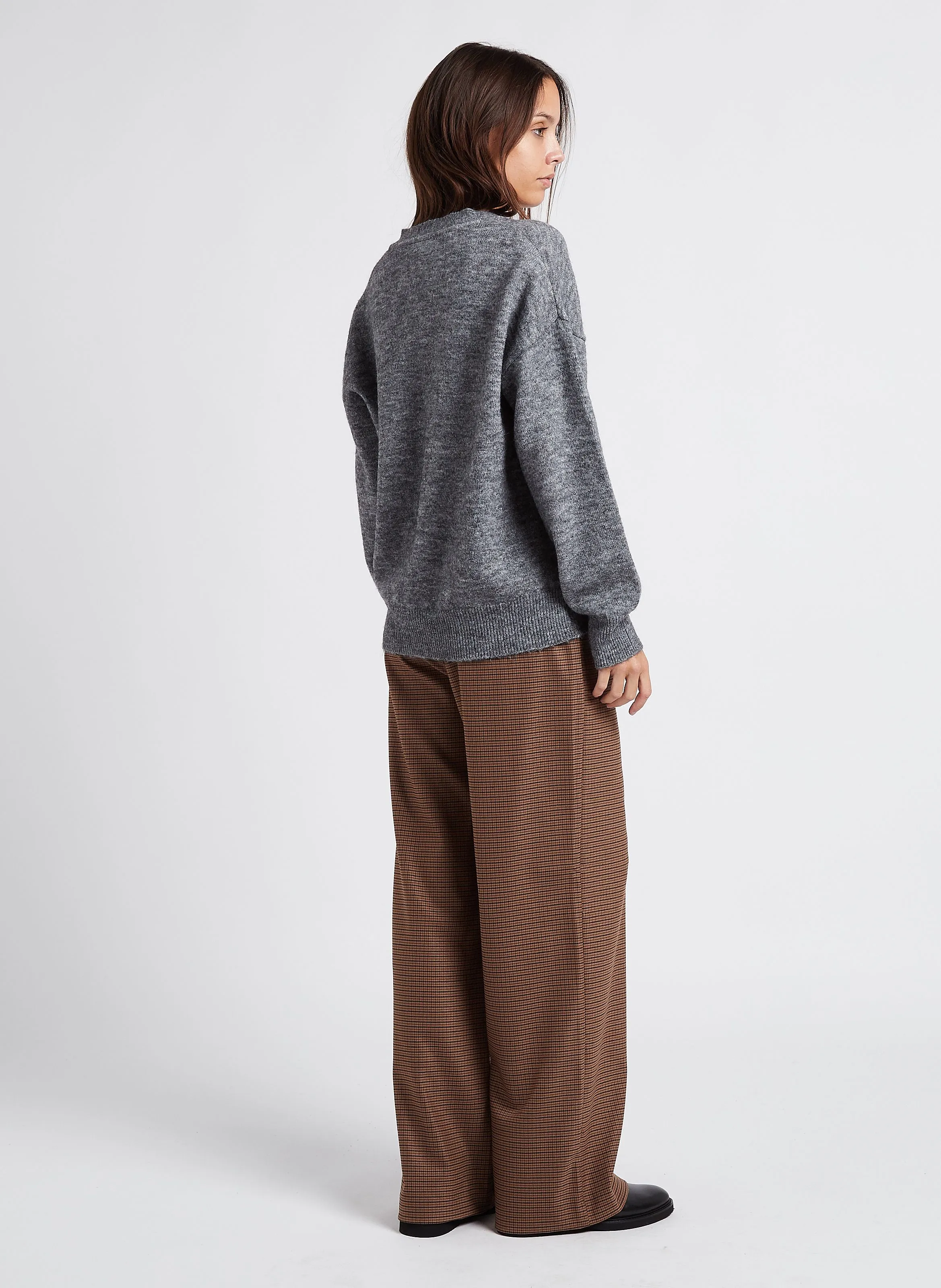 Pantalón ancho de rayas en beige