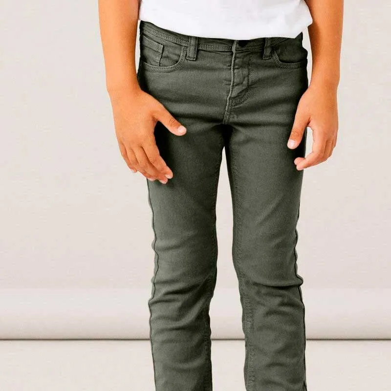 Pantalón niño verde oscuro slim de Name it