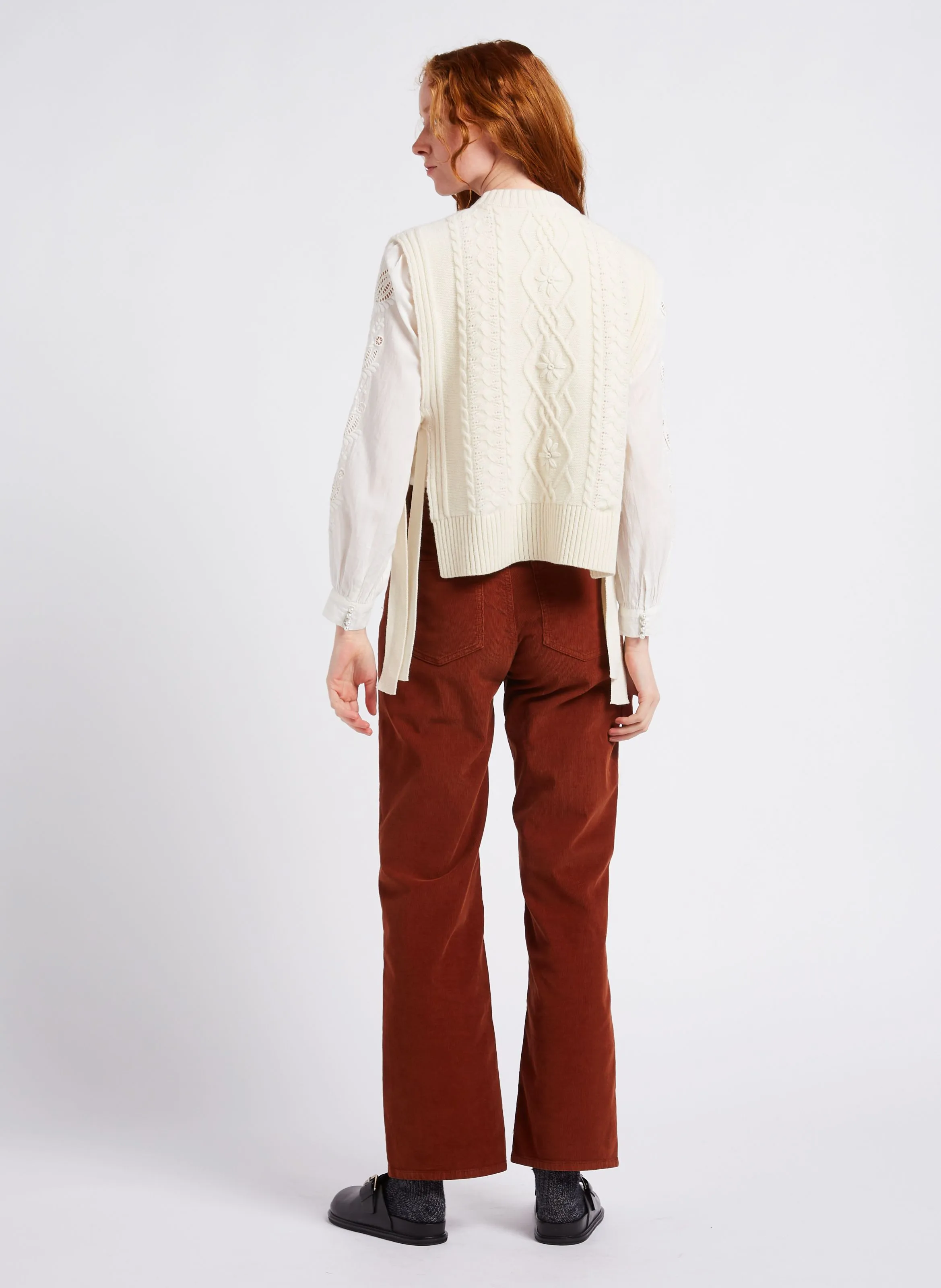 PERRINE  PANTALóN RECTO DE ALGODóN ACANALADO EN BEIGE