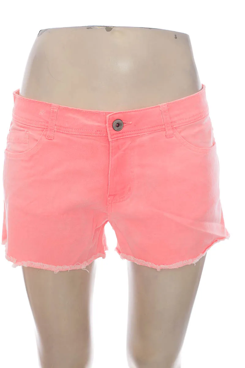 SHORT COLOR ROSADO  STRADIVARIUS
