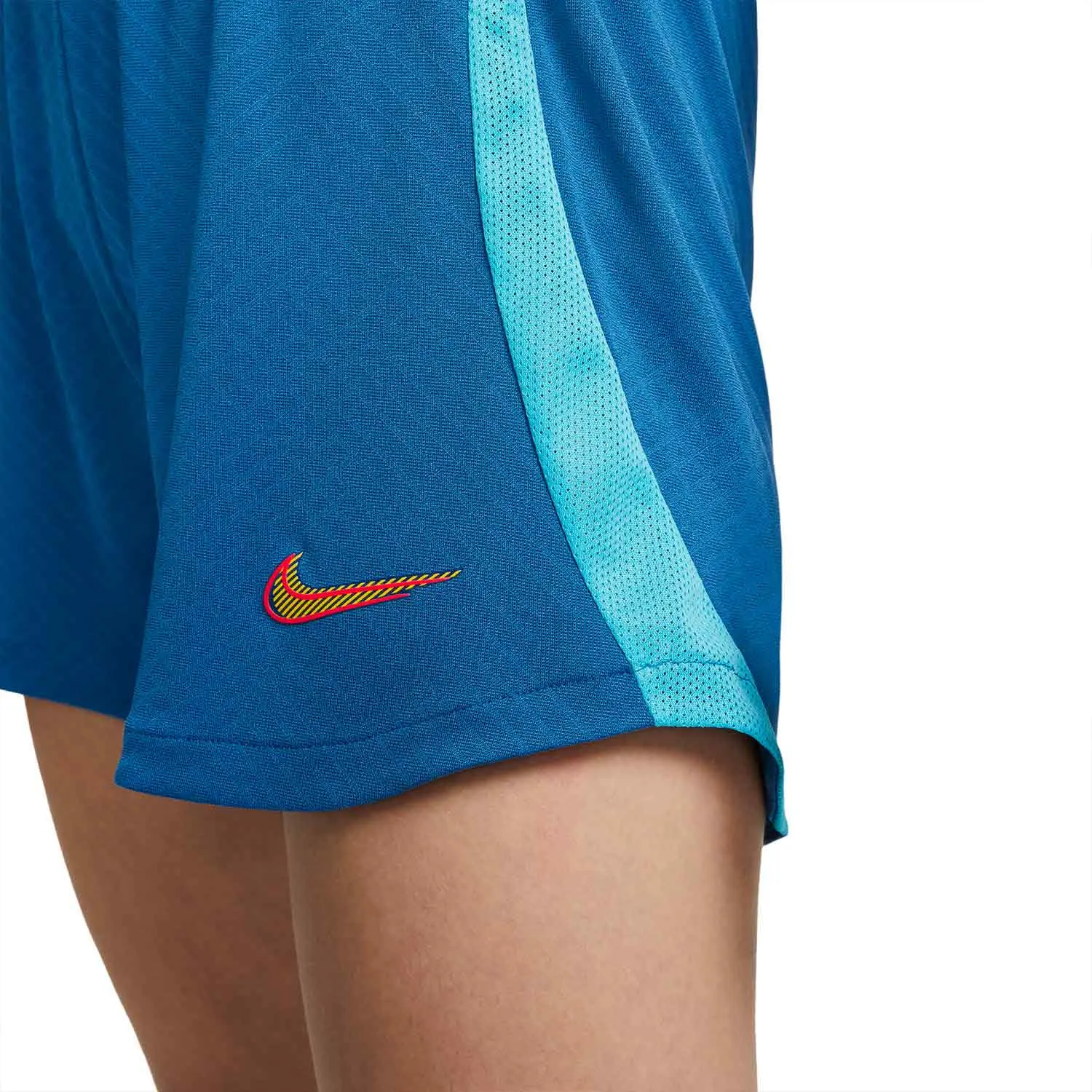 SHORT NIKE MUJER DRIFIT STRIKE
