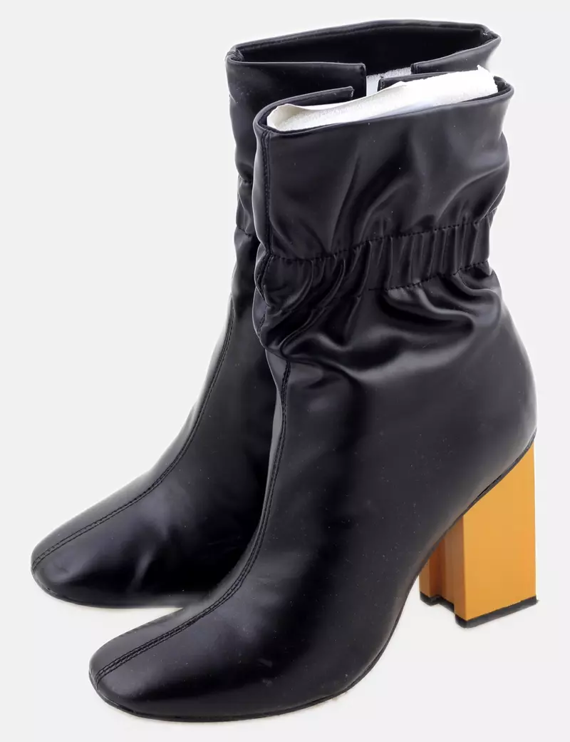 Sixty Botines