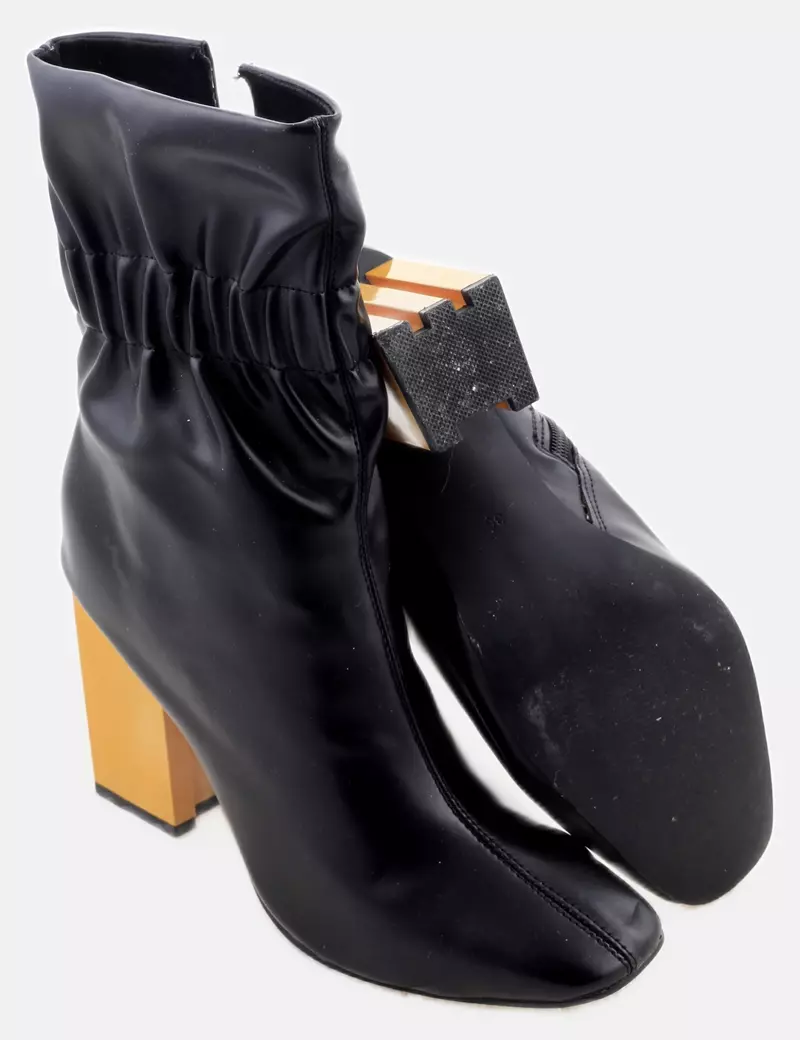 Sixty Botines