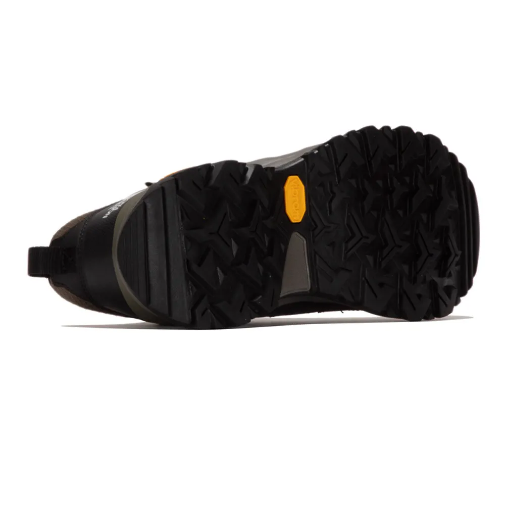 THE NORTH FACE HEDGEHOG GORETEX ZAPATILLAS TREKKING  SS25