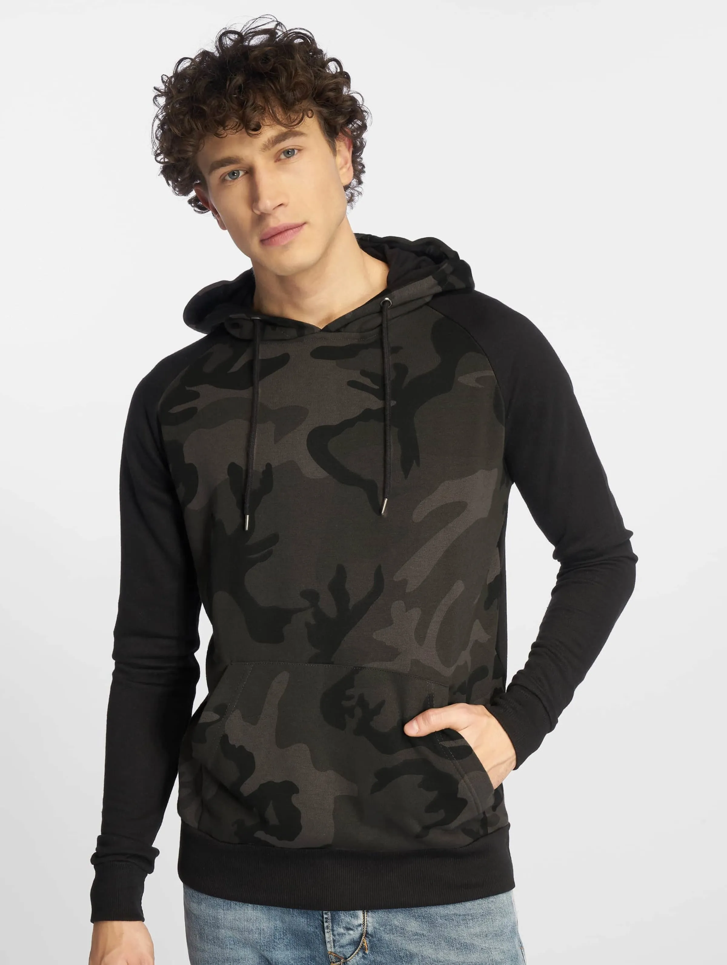 Urban Classics Camo Contrast Raglan