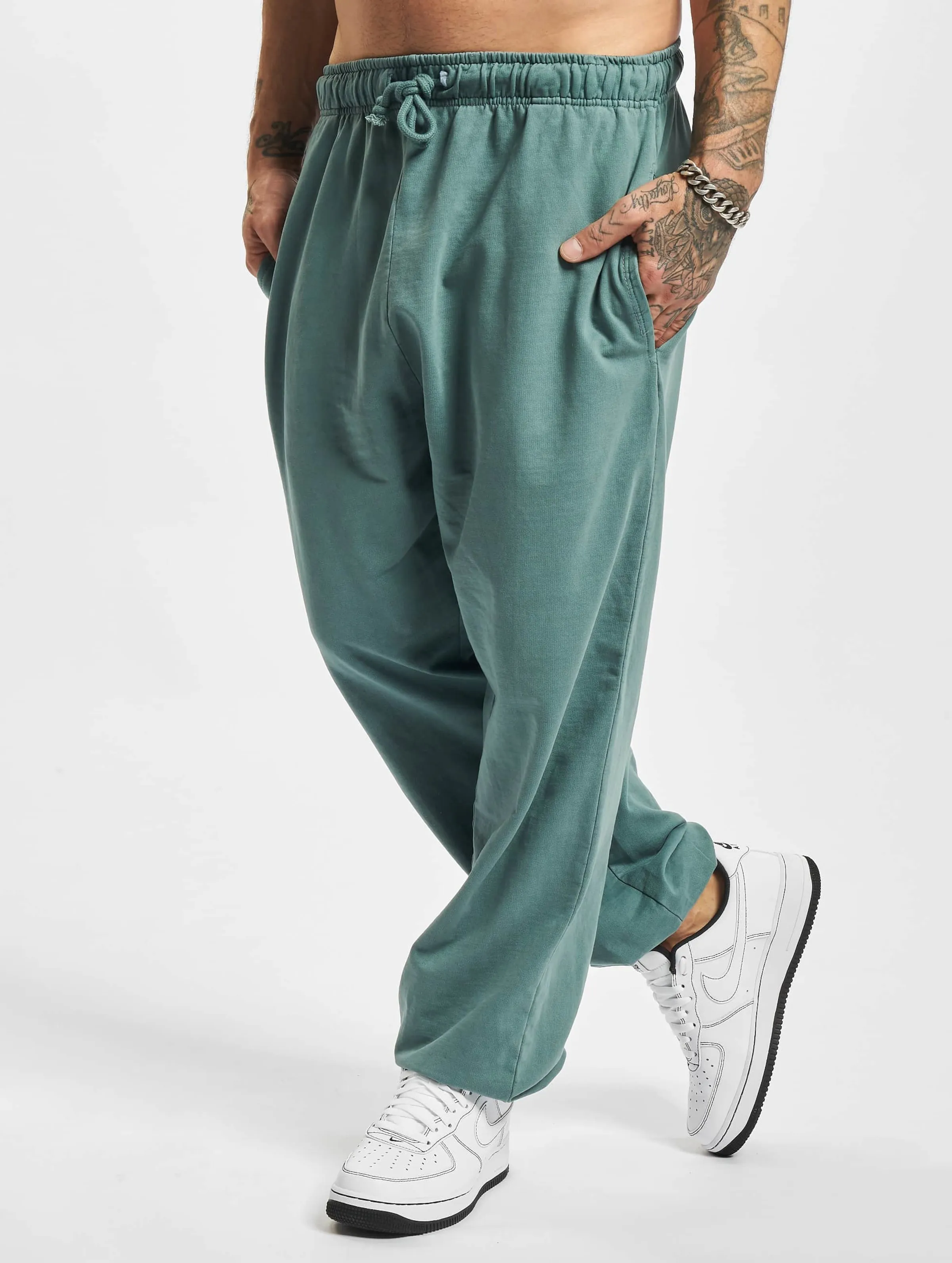Urban Classics Overdyed