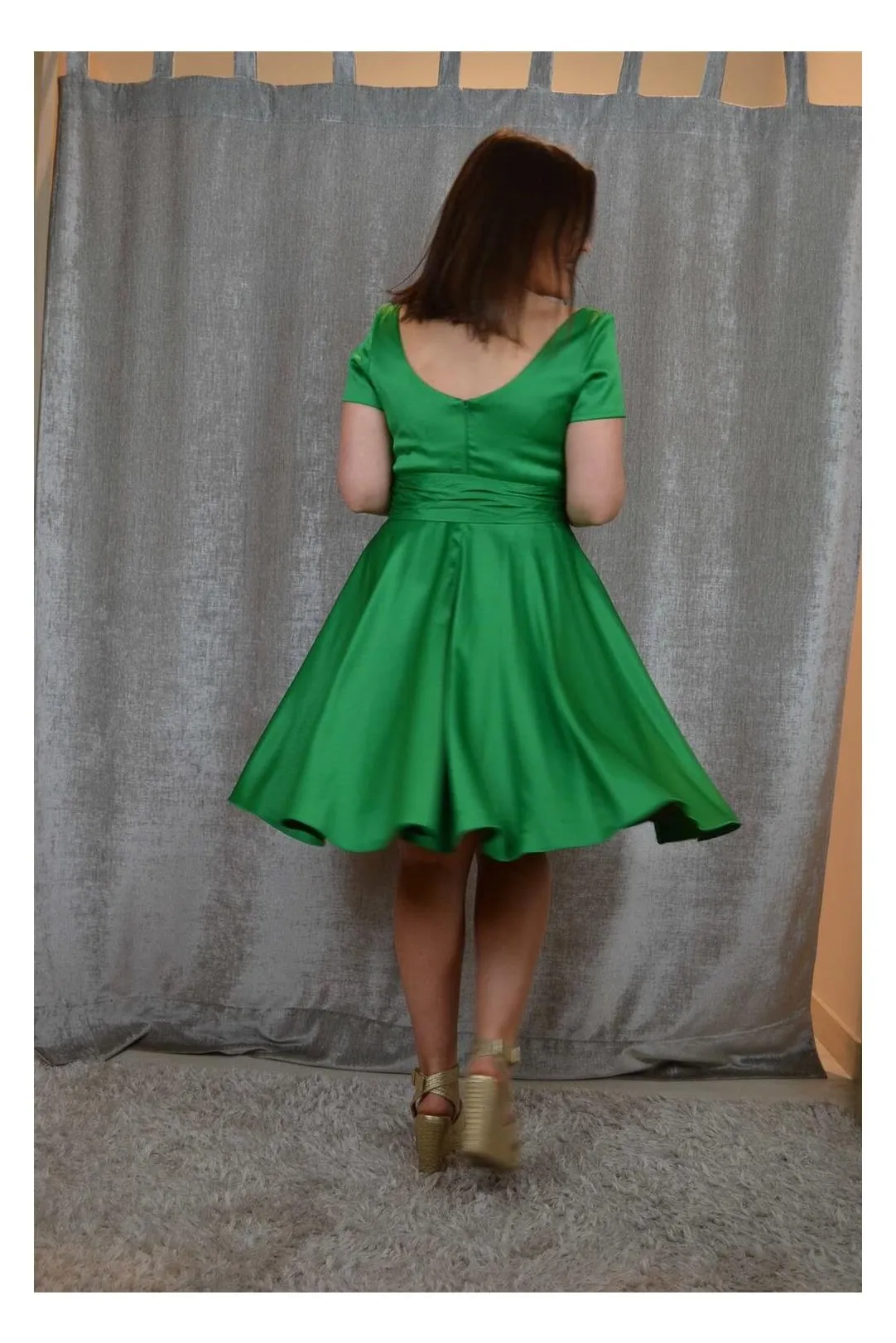 Vestido manga corta liso verde