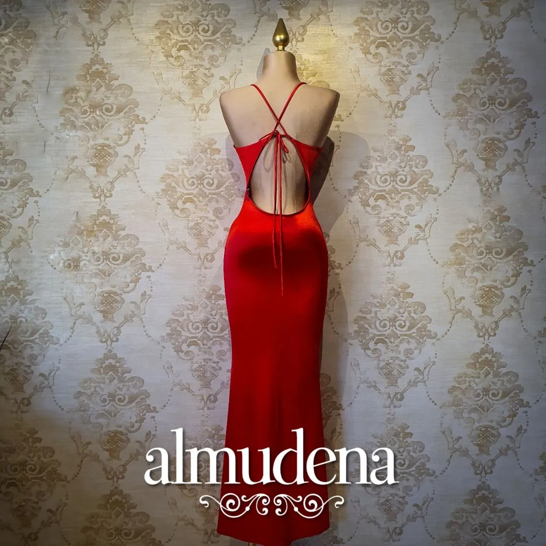 Vestido Rojo Largo Satinado De Gala Sin Espalda