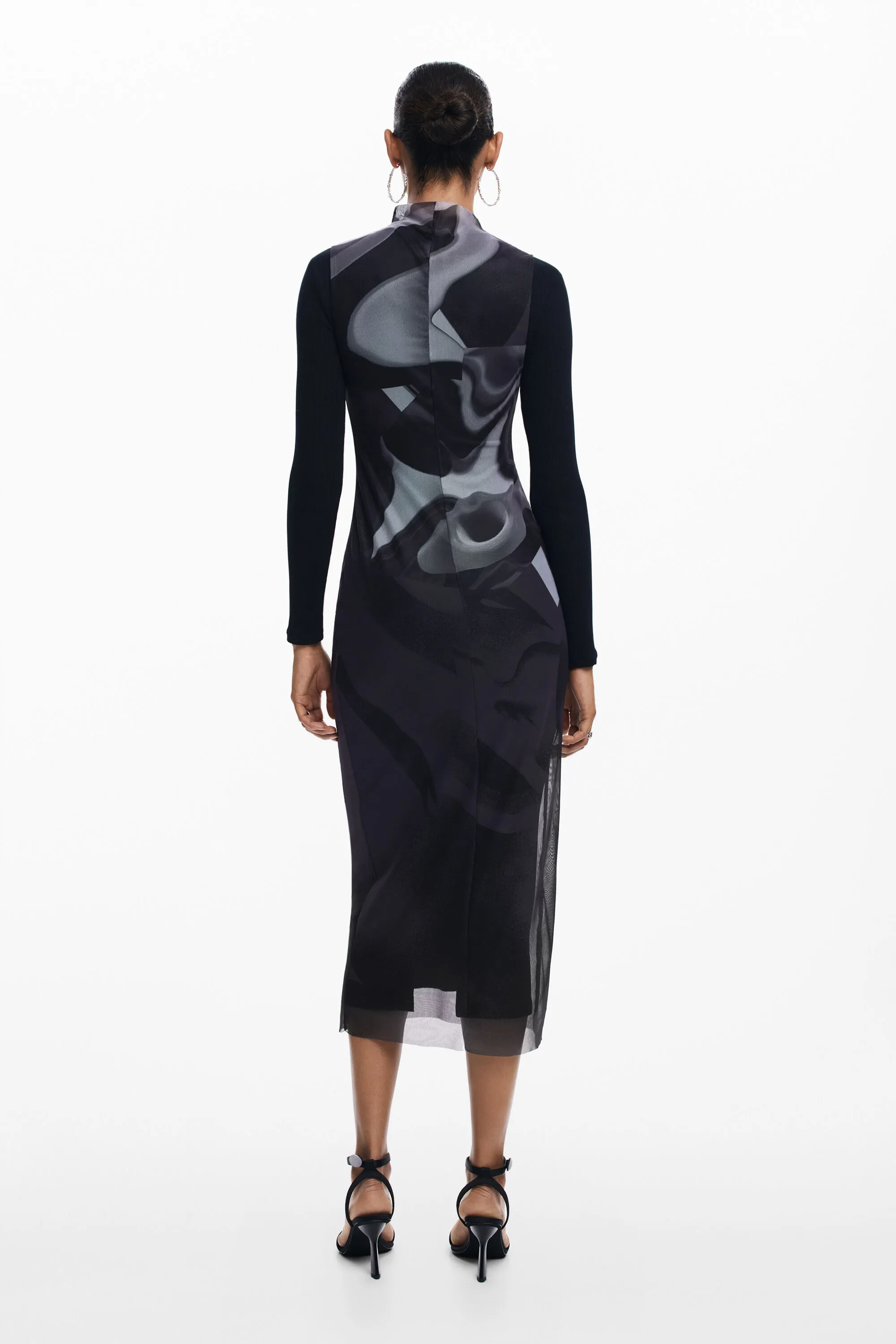 Vestit de màniga llarga