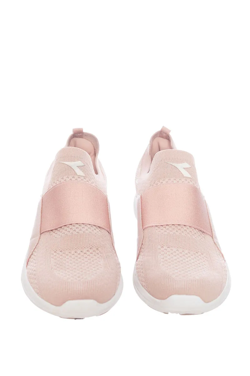 ZAPATOS COLOR ROSADO  DIADORA